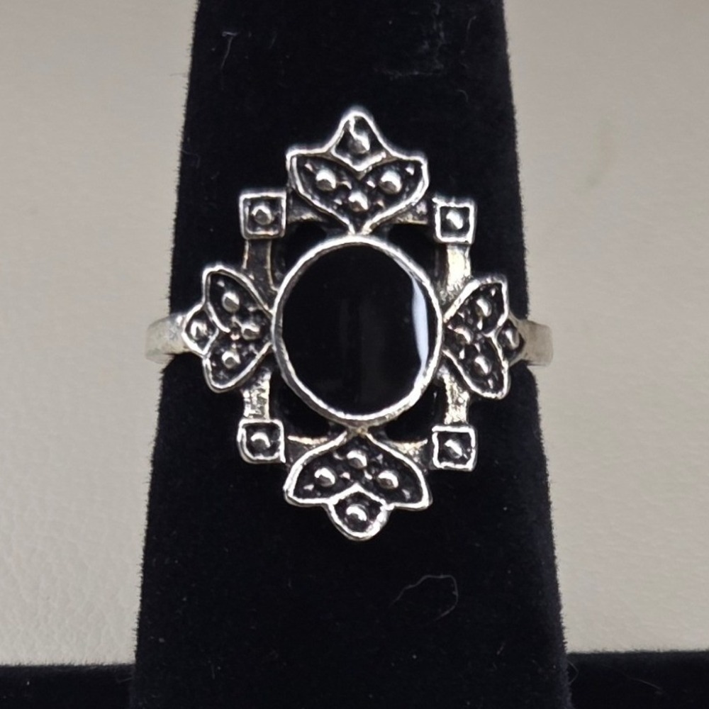 Silver Tone Black Enamel Filigree Statement Ring Ornate Gothic Boho Size 7 0422